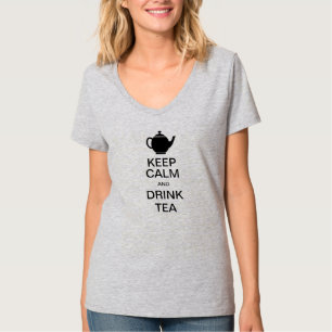 Behalten Sie ruhiger und Getränktee T-Shirt