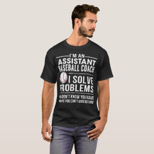 Behilflicher Baseballtrainer lösen Problem T-Shirt
