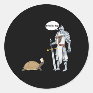 Behold Dog Funny Turtle trägt einen Priester Hat H Runder Aufkleber