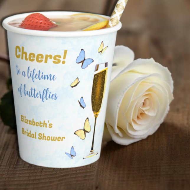 Beifall für ein Leben im Brautparty der Schmetterl Pappbecher (Von Creator hochgeladen)