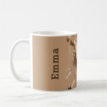 Beige abstrakter Papierstruktur-Becher - Monogramm