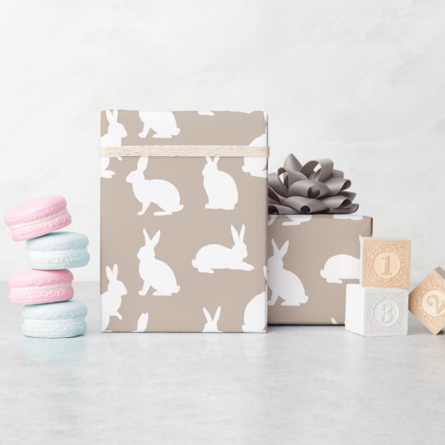 Beige And White Bunny Rabbit Pattern Cute Easter Geschenkpapier (Babyparty)
