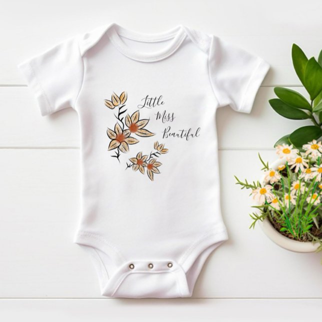 Beige Blumen Baby Strampler (Von Creator hochgeladen)