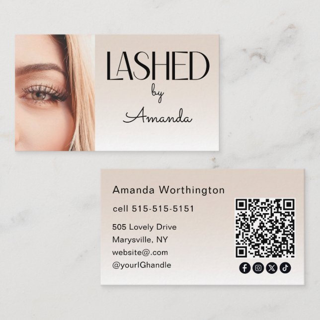 Beige Blush Lashed Photo QR Code Social Icons Visitenkarte (Vorne/Hinten)