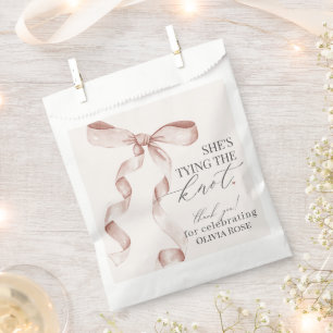 Beige Bow verbindet das Knot-Brautparty-Dessert Geschenktütchen