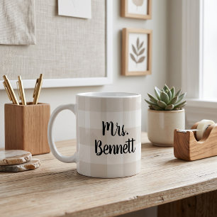 Beige Büffel-Karo-monogramm Geschenk für Lehrer Kaffeetasse