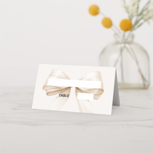 Beige Cream Bow Ivory Place Cards Elegant Folded Platzkarte (Vorderseite)