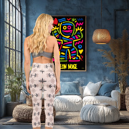 Beige Floral Star Patter: Benutzerdefinierter Text Capri Leggings