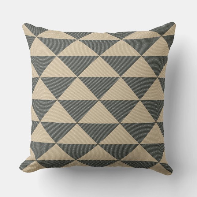Beige green triangle pattern Throw Pillow Kissen (Vorderseite)