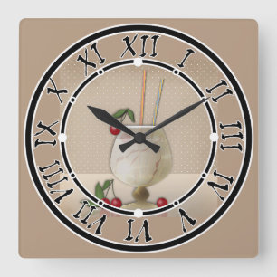 beige Grunge Retro Vintage Cocktailglas Kirsche p Quadratische Wanduhr