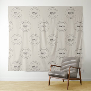 Beige individuelle weiße Logo-Schritt-und-Wiederho Wandteppich