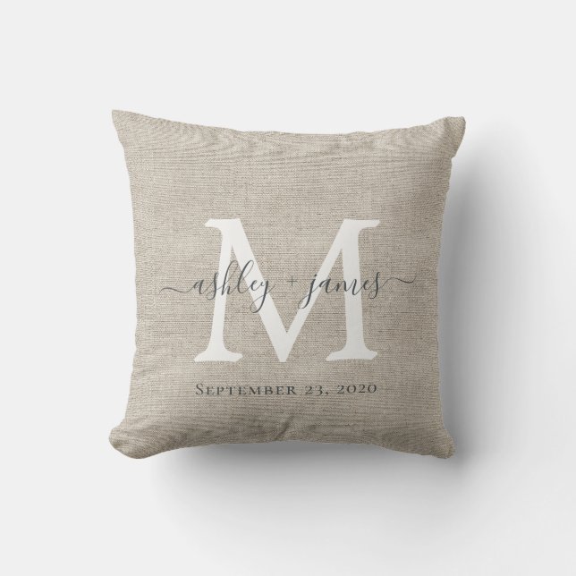 Beige Linen White Monogram Wedding Keepake Kissen (Vorderseite)