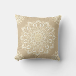 Beige Mandala Muster dekorativ Kissen