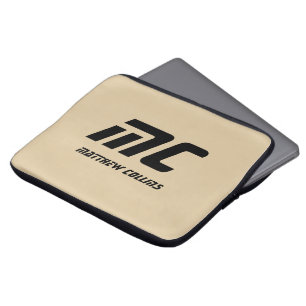 Beige Monogramm Minimalistischer Name Schwarzer Te Laptopschutzhülle