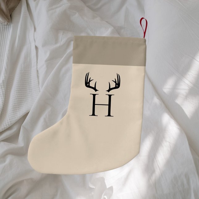 Beige Monogramm moderne Antlers Kleiner Weihnachtsstrumpf (Von Creator hochgeladen)