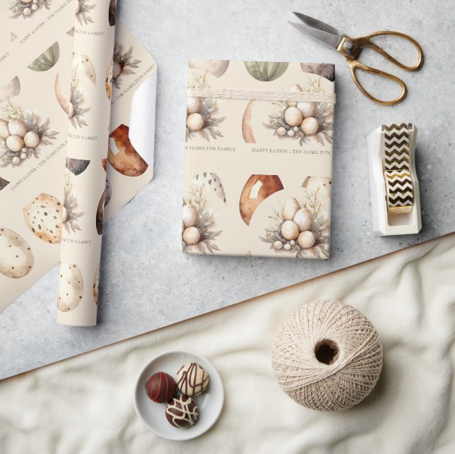 Beige Pastel Easter Eggs Family Name Geschenkpapier (Kunsthandwerk)