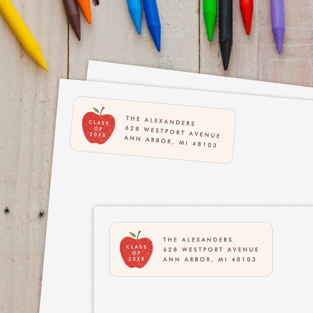 Beige Red Apple Preschool Graduation Address Label (Von Creator hochgeladen)