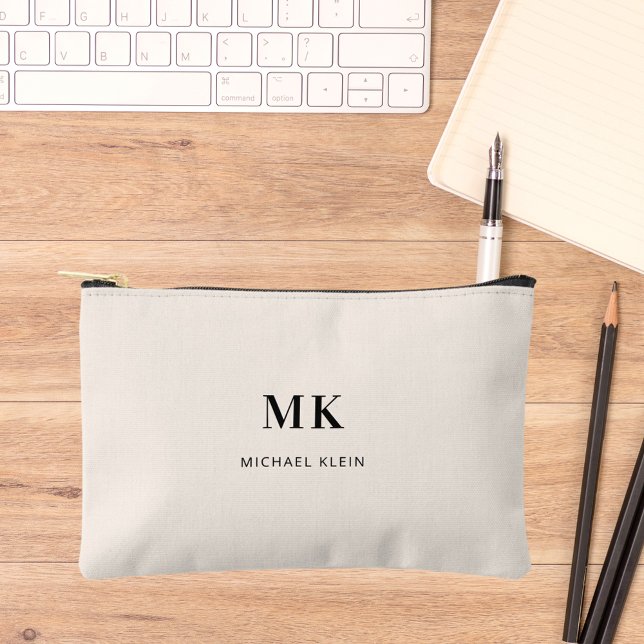 Beige schwarze Monogramm-Initialen Zubehörtasche (Von Creator hochgeladen)