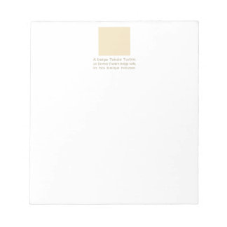 Beige Toksie Turbie auf Beige Notizblock