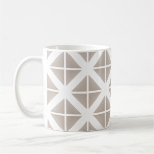 Beige Trendy Triangle Pattern Tasse