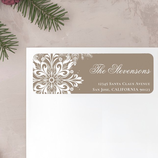 Beige weiße Schneeflocken Rücksendeadresse Adressaufkleber (Von Creator hochgeladen)