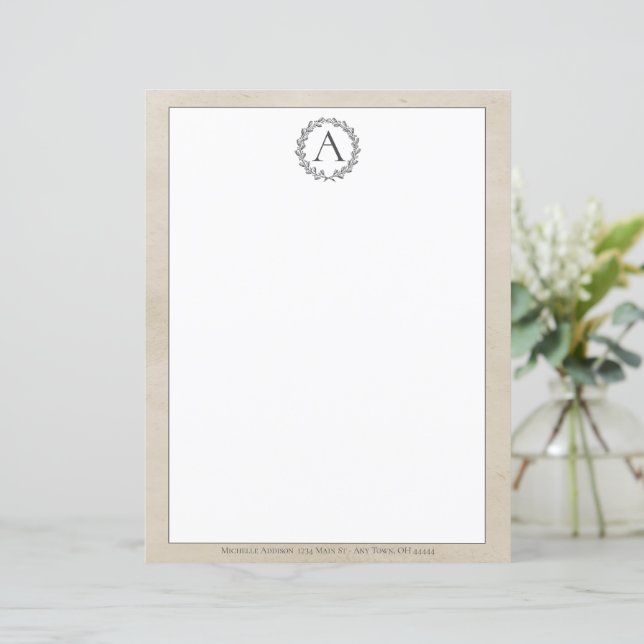 Beige Wreath Monogram Stationery (Stehend Vorderseite)