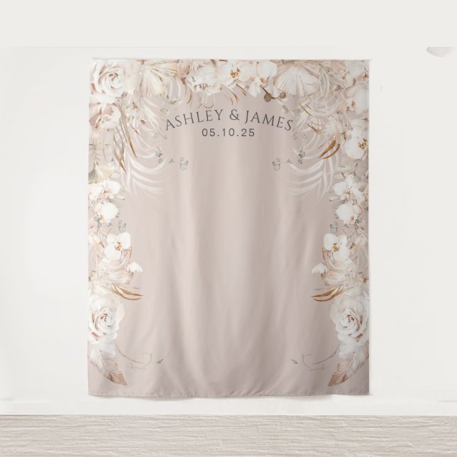 Beiger botanischer Blumengarten Hochzeitskulisse Wandteppich (Vorderseite)