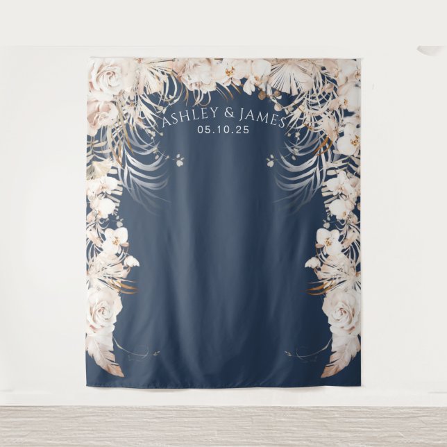 Beiger botanischer Blumengarten Hochzeitskulisse Wandteppich (Vorderseite)