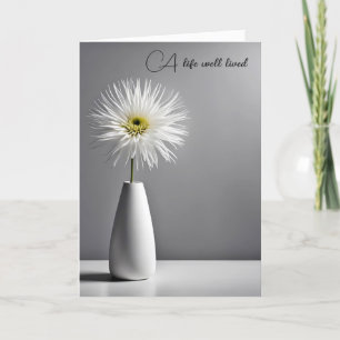 Beileid White Dahlia Blume in Vase Karte