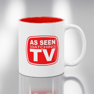 Beim Fernsehen gesehen Zweifarbige Tasse