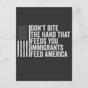Beiß nicht die Hand, die dir Amerikaner Füttre Postkarte