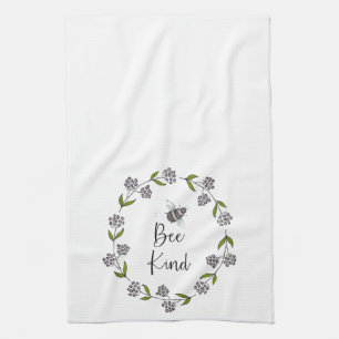 Bekind Wreath Purple Blumen Geschirrtuch