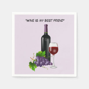 Belebte Weinflasche mit Glas Serviette
