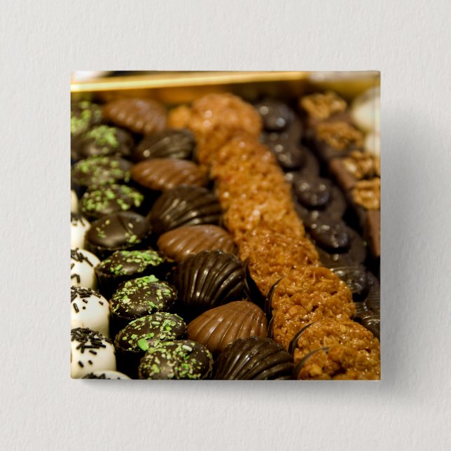 Belgien, Brüssel. Weltberühmtes Belgien Button (Vorderseite)