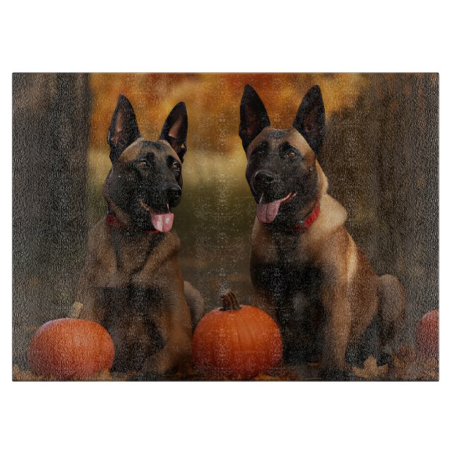 Belgisch Malinoi Welpe Autumn Delight Pumpkin Schneidebrett (Vorderseite)