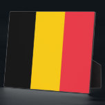 Belgische Flagge Fotoplatte<br><div class="desc">Fügen Sie Ihrer Zuhause- oder Bürodekoration eine Touch mit unserer exklusiven Tafel mit der Flagge Belgiens hinzu! Diese mit viel Liebe zum Detail gestaltete Plakette ist mehr als nur ein dekorativer Gegenstand, sie ist eine Feier der pulsierenden Kultur und Geschichte Belgiens. Das auffallende Design zeigt die ikonische belgische Flagge und...</div>