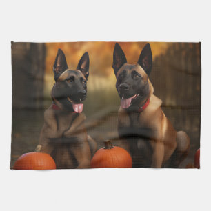 Belgischer Malinoi Welpe Herbstfreude Kürbis Geschirrtuch