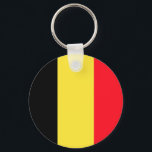 Belgium-Schlüsselanhänger Schlüsselanhänger<br><div class="desc">Flagge Belgiens. Die Nationalflagge Belgiens (Niederländisch: Vlag van België,  Französisch: Drapeau de la Belgique,  Deutsch: Belgiens) besteht aus drei gleichen vertikalen Bändern aus schwarz (Hufseite),  gelb und rot. Die Farben stammen aus den Farben des Herzogs von Brabant,  und das vertikale Design kann auf der Flagge von Frankreich basieren.</div>