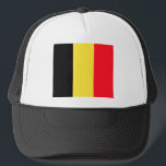 Belgium Truckerkappe<br><div class="desc">Flagge Belgiens. Die Nationalflagge Belgiens (Niederländisch: Vlag van België,  Französisch: Drapeau de la Belgique,  Deutsch: Belgiens) besteht aus drei gleichen vertikalen Bändern aus schwarz (Hufseite),  gelb und rot. Die Farben stammen aus den Farben des Herzogs von Brabant,  und das vertikale Design kann auf der Flagge von Frankreich basieren.</div>