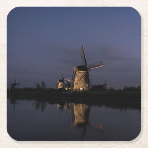 Belichtete Windmühle am blauen Stunden-Untersetze Rechteckiger Pappuntersetzer