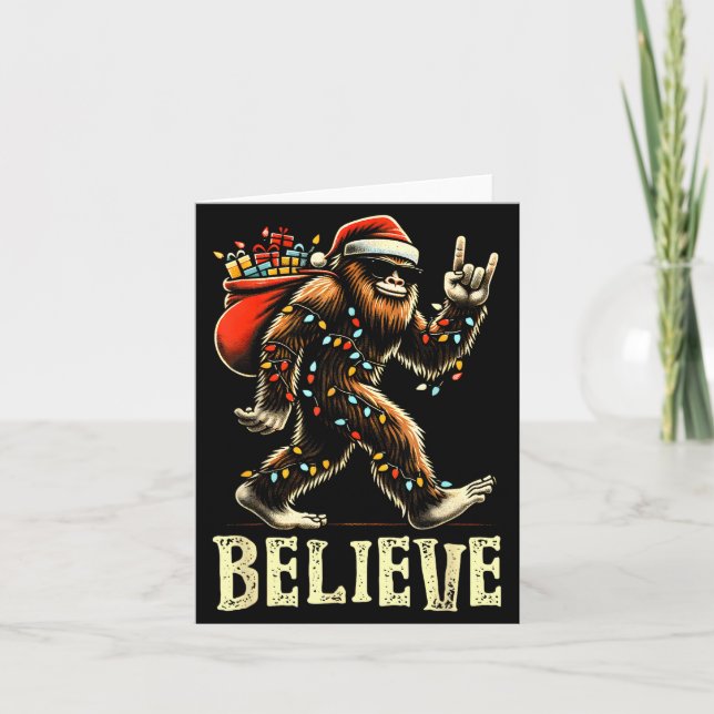 Believe Bigfoot Sasquatch Santa Reindeer Christmas Karte (Vorderseite)