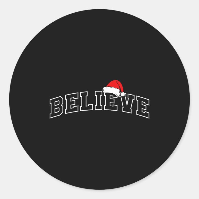 Believe Christmas Varsity Minimal Text Santa Hat F Runder Aufkleber (Vorderseite)