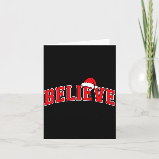 Believe Christmas Varsity Text With Santa Hat Fami Karte (Vorderseite)
