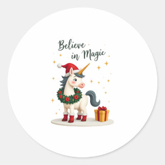 Believe in Magic Festive Unicorn wearing a Christm Runder Aufkleber