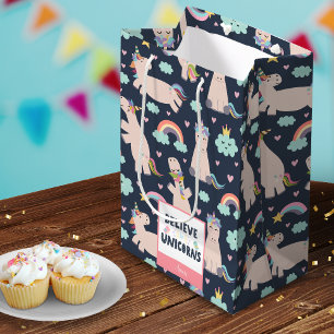 Believe in Unicorns Blue and Pink Girl Pattern Kid Mittlere Geschenktüte