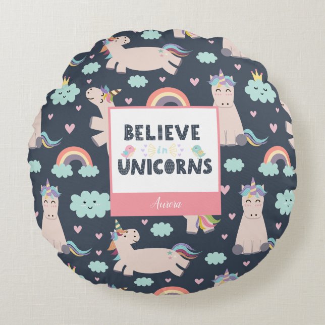 Believe in Unicorns Blue and Pink Girl Pattern Kid Rundes Kissen (Vorderseite)