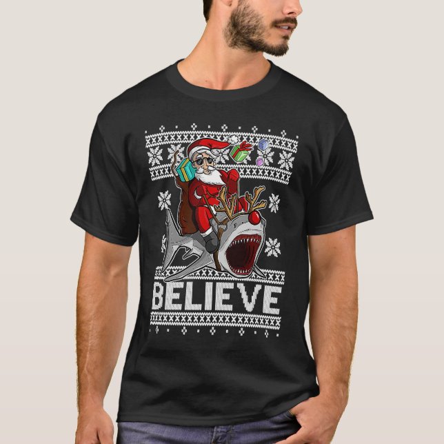 Believe Santa Claus Riding Reindeer Shark with Red T-Shirt (Vorderseite)