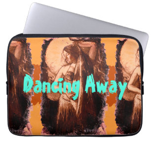 Belly Dancer mit einem Schleier von Alexandra Cook Laptopschutzhülle