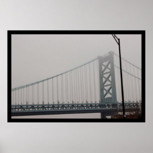 Ben Franklin Bridge im Nebel Poster