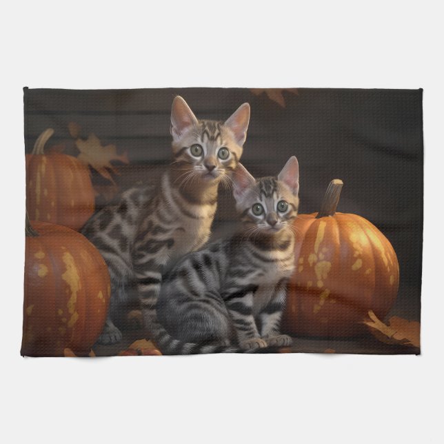 Bengalisch Kitten Autumn Delight Pumpkin Geschirrtuch (Horizontal)
